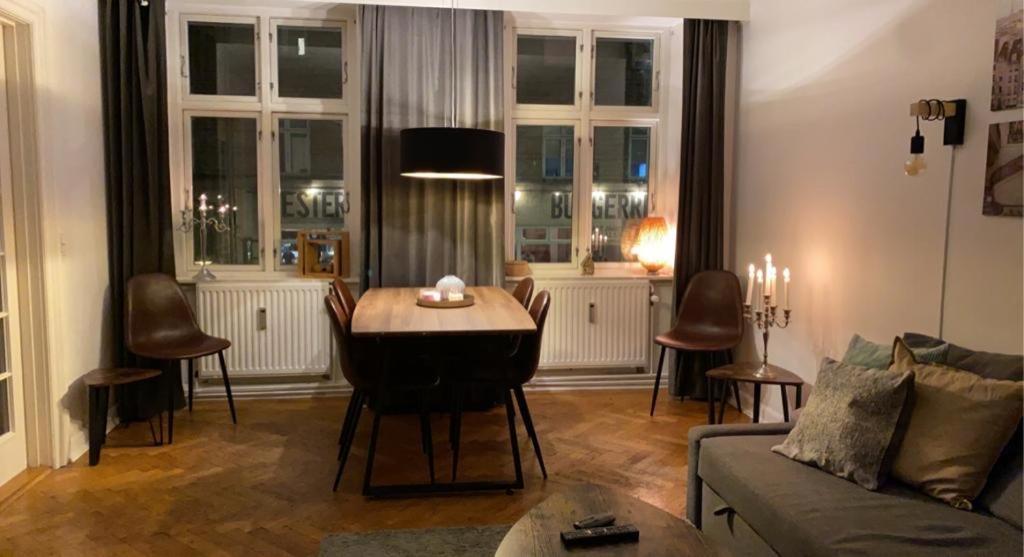 Centrally Located 4 Room Apartment Copenhaga Exterior foto